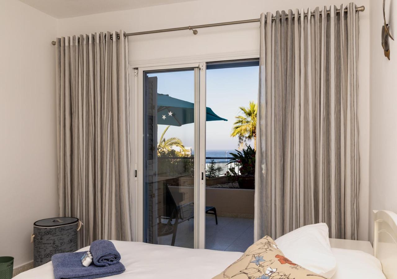 105 Kings Palace - Fabulous 2 Bed, 2 Bath, Large Patio With Garden - Sea Views Paphos Eksteriør billede