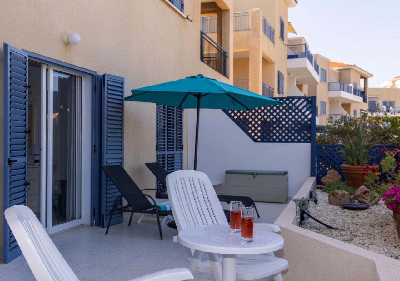 105 Kings Palace - Fabulous 2 Bed, 2 Bath, Large Patio With Garden - Sea Views Paphos Eksteriør billede