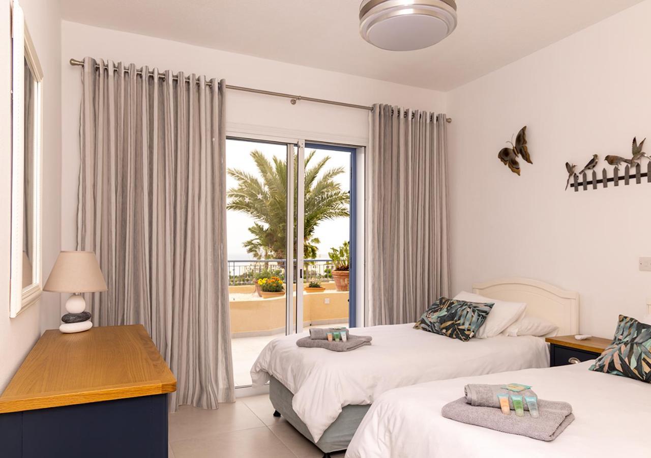 105 Kings Palace - Fabulous 2 Bed, 2 Bath, Large Patio With Garden - Sea Views Paphos Eksteriør billede