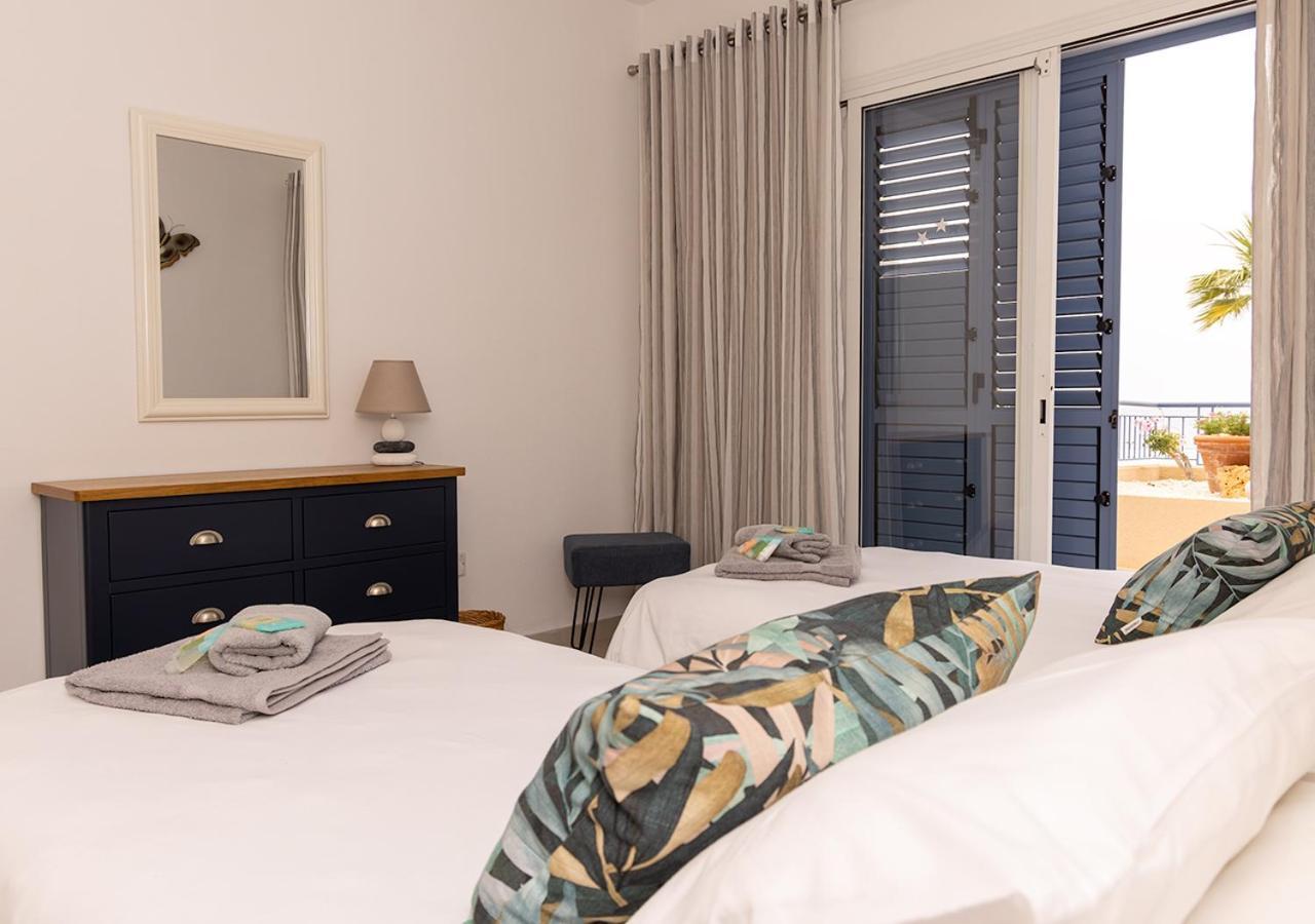 105 Kings Palace - Fabulous 2 Bed, 2 Bath, Large Patio With Garden - Sea Views Paphos Eksteriør billede