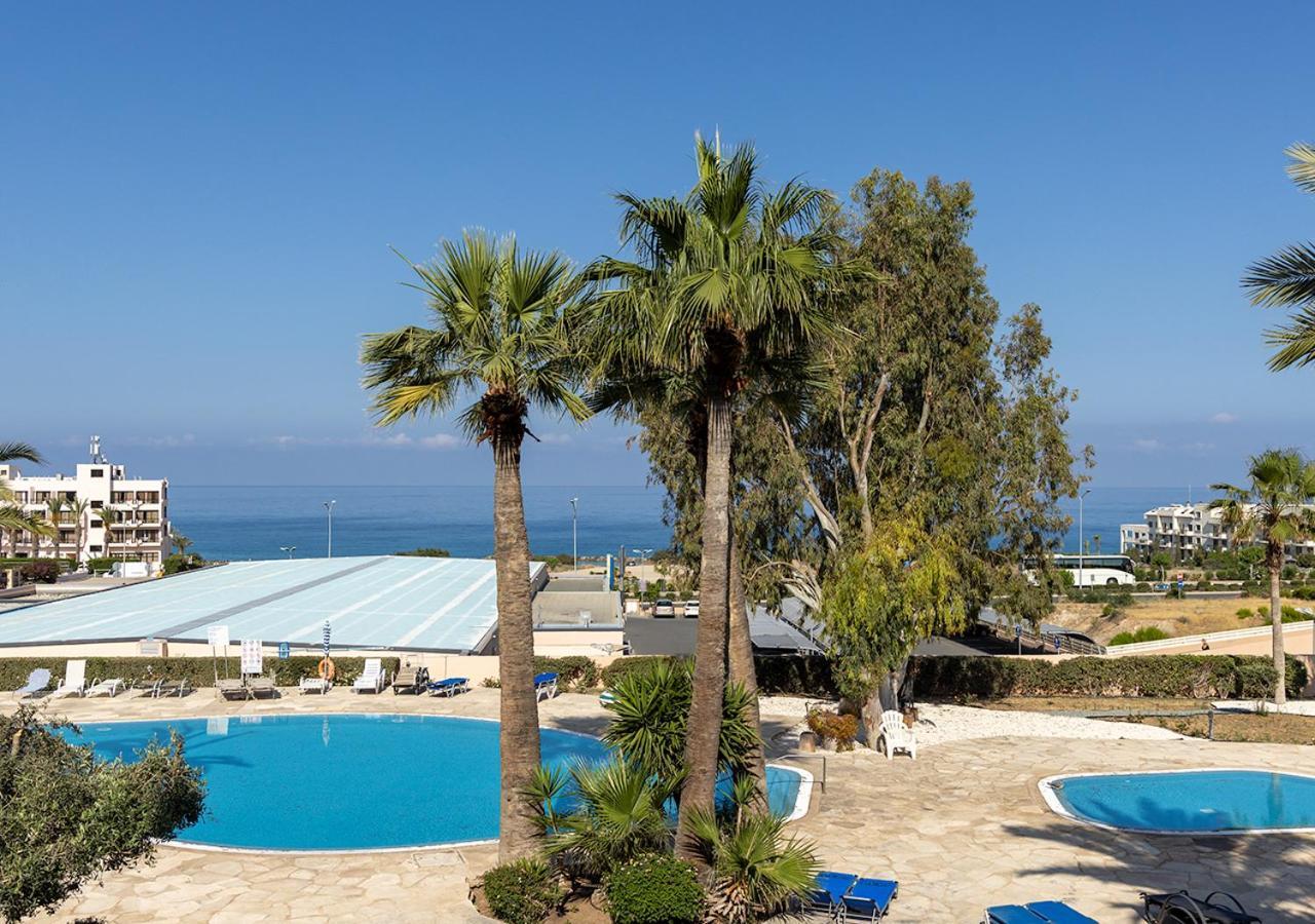 105 Kings Palace - Fabulous 2 Bed, 2 Bath, Large Patio With Garden - Sea Views Paphos Eksteriør billede