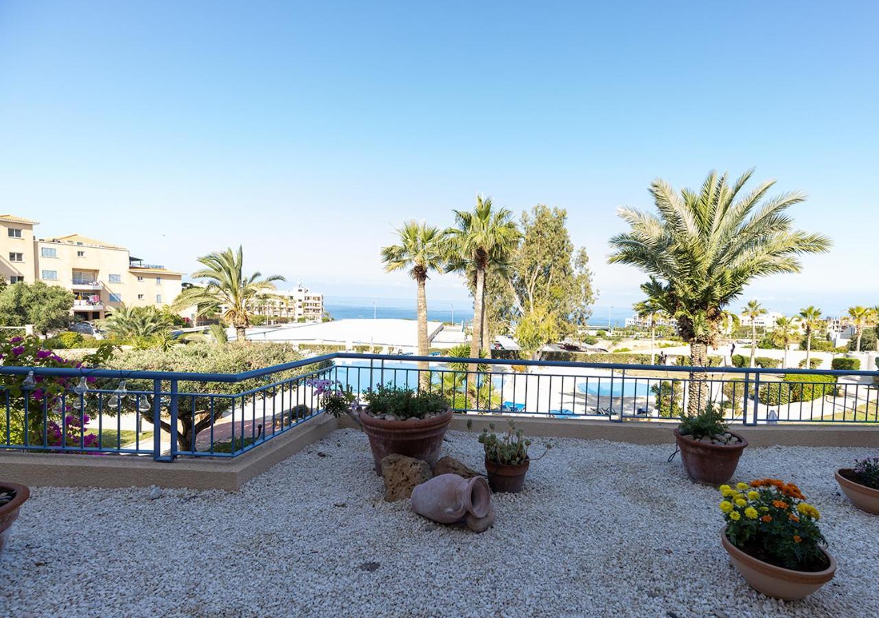 105 Kings Palace - Fabulous 2 Bed, 2 Bath, Large Patio With Garden - Sea Views Paphos Eksteriør billede