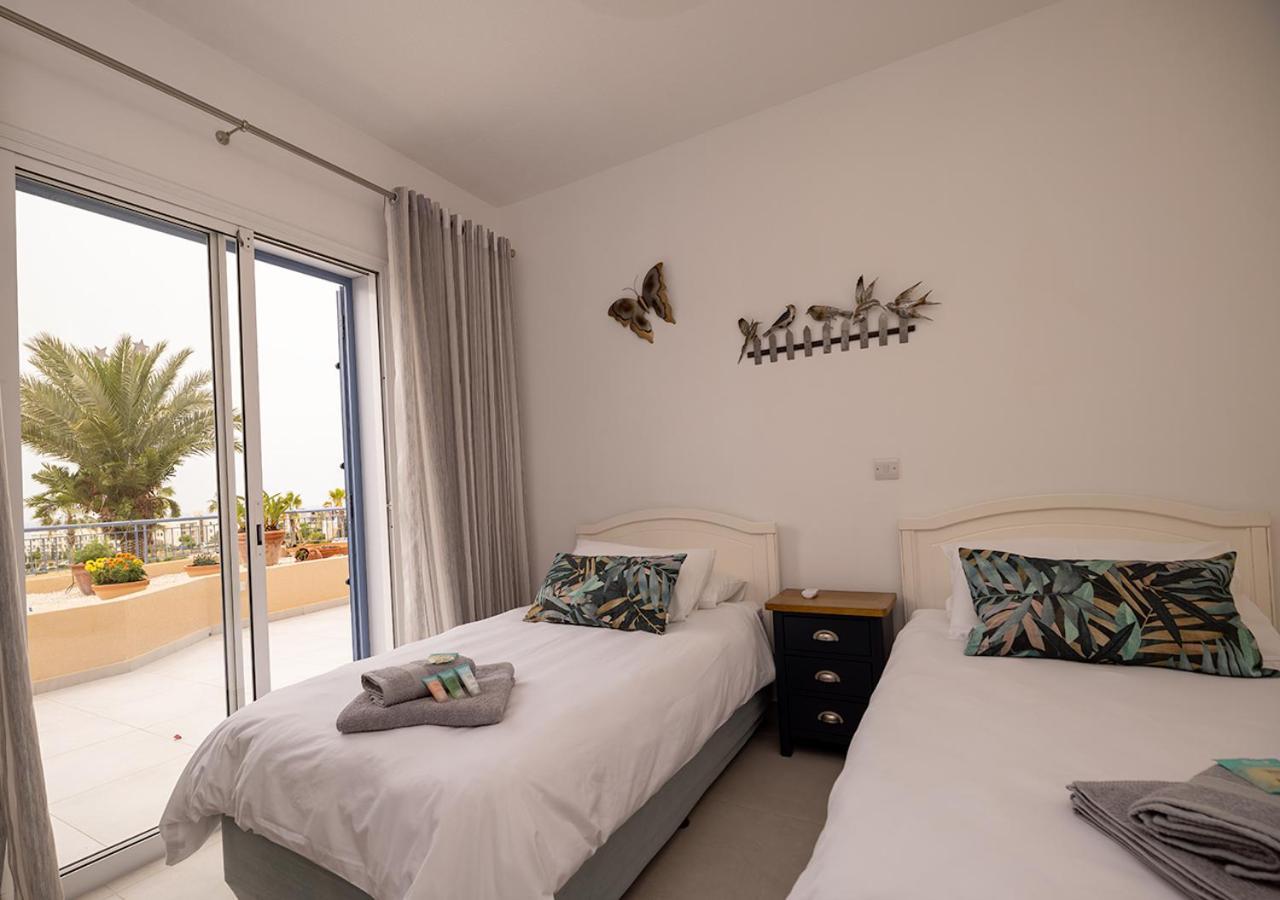 105 Kings Palace - Fabulous 2 Bed, 2 Bath, Large Patio With Garden - Sea Views Paphos Eksteriør billede