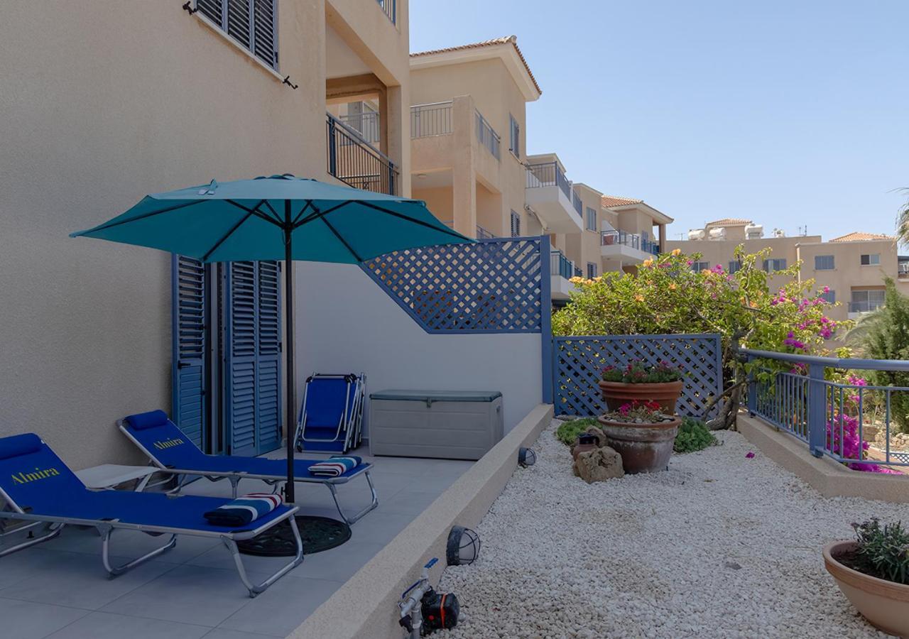 105 Kings Palace - Fabulous 2 Bed, 2 Bath, Large Patio With Garden - Sea Views Paphos Eksteriør billede
