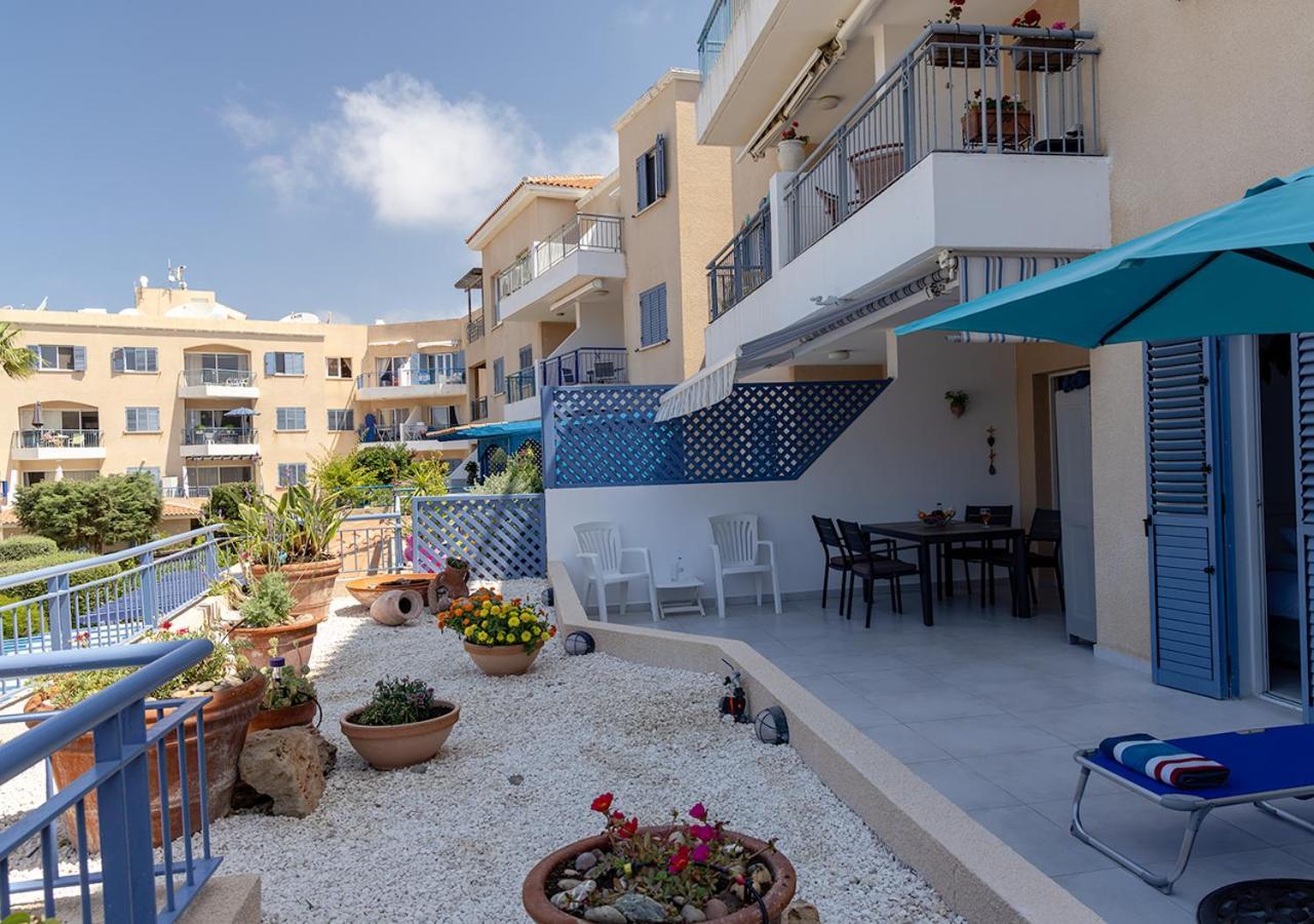 105 Kings Palace - Fabulous 2 Bed, 2 Bath, Large Patio With Garden - Sea Views Paphos Eksteriør billede