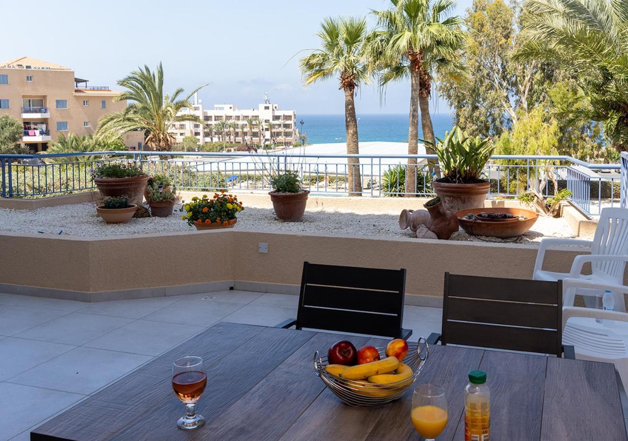 105 Kings Palace - Fabulous 2 Bed, 2 Bath, Large Patio With Garden - Sea Views Paphos Eksteriør billede