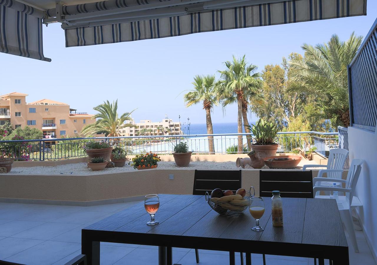 105 Kings Palace - Fabulous 2 Bed, 2 Bath, Large Patio With Garden - Sea Views Paphos Eksteriør billede