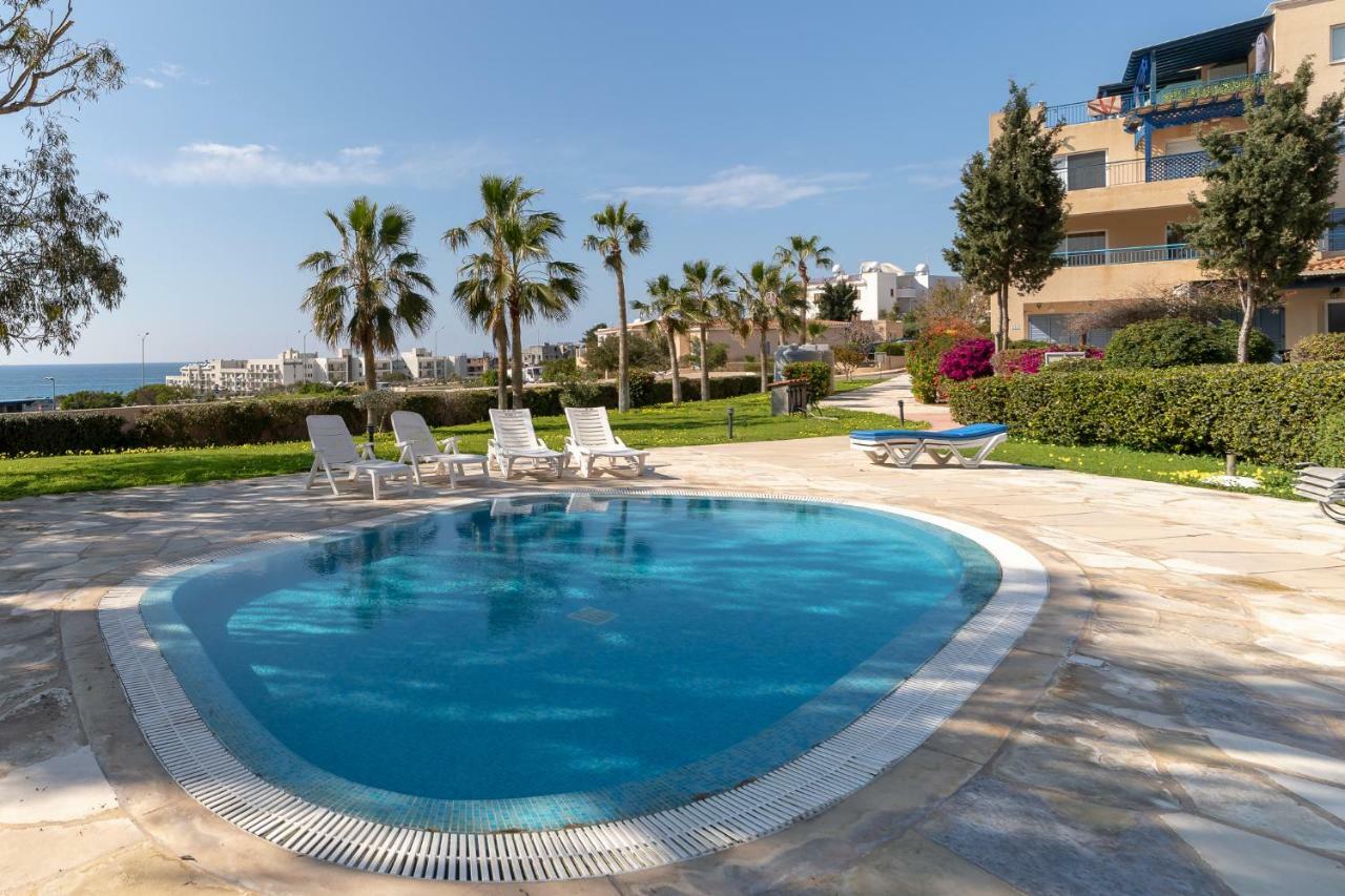 105 Kings Palace - Fabulous 2 Bed, 2 Bath, Large Patio With Garden - Sea Views Paphos Eksteriør billede