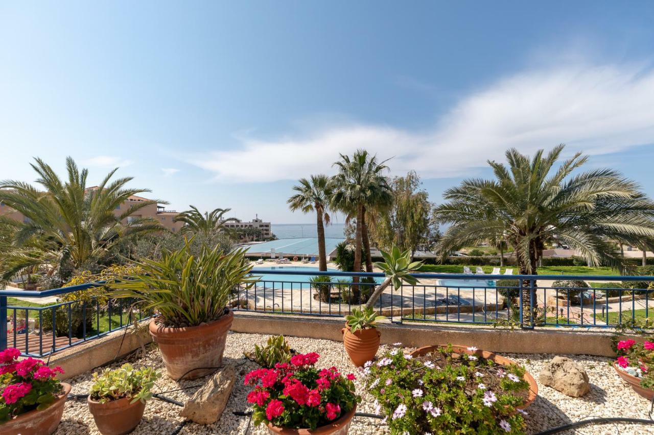 105 Kings Palace - Fabulous 2 Bed, 2 Bath, Large Patio With Garden - Sea Views Paphos Eksteriør billede